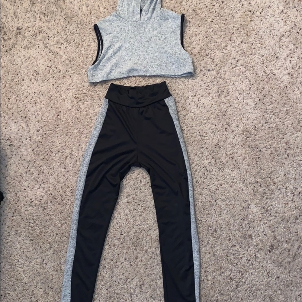 Fashionova sleeveless two pieces set
